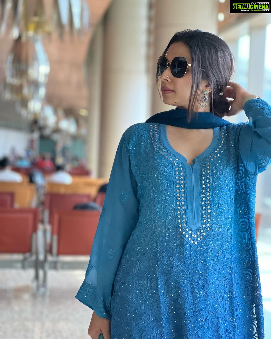 Shreya Bugde Instagram - तेरे बिन सानु सोह्निया कोई होर नहियो लभना….. My feelings exactly every time at the airport…..😉🙈🥰 Chatrapati Shivaji Maharaj international airport T2-terminal India