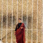 Shreya Bugde Instagram - Saree……..soirée………🤍🤍🤍 . . . 👉Backdrop courtesy: @nmacc.india 👉last minute styling /saree: mothership @nutanbugde 😘😘😘 #swipeswipeswipe➡️ Nita Mukesh Ambani Cultural Centre