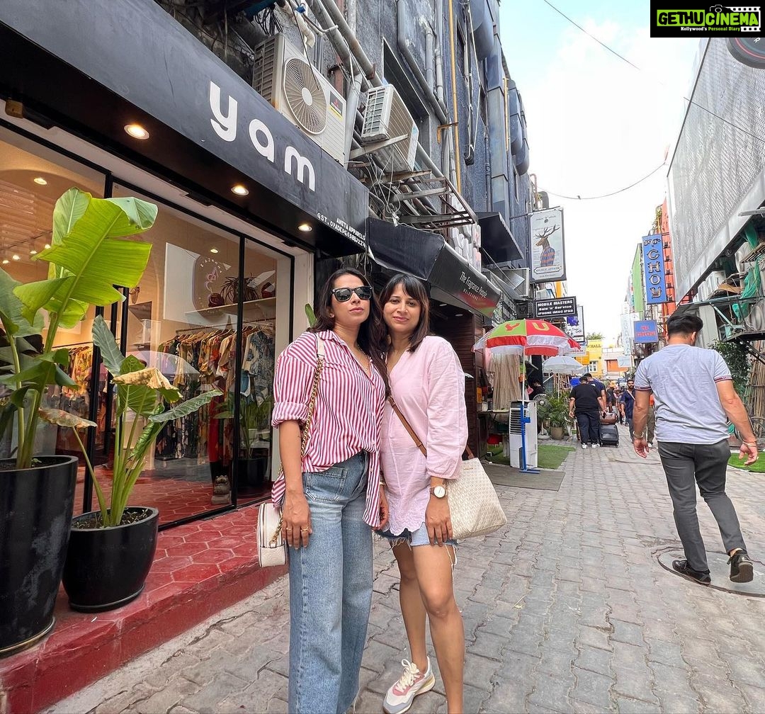 Shreya Bugde Instagram - Happiest birthday to the one who sees me exactly as who I am & thinks that’s enough … My rock, my wall ,my biggest strength & my strongest support.. No matter the number of arguments & quarrels we have 🙈 my heart shall forever love n cherish you untill the day it stops beating . Having you as my sister is one of the greatest blessing of my life @tejalkm PS : may you forever keep slaying in your LV’s, GUCCI’s ,LOUBOUTIN’s & CHANNEL’s …😎❤️😘💃 I love you with everything I have DIDI.. my most beautiful girl ! There’s no one like you .. my limited edition 😘