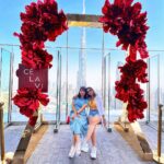 Shreya Bugde Instagram - CE LA VIE❤️….. …..mentally here ! 🙈 My best weekend memory #thisislife #dubaiholidays #throwback Miss you both : @tejalkm @zinpritha 😘😘😘