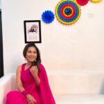 Shreya Bugde Instagram - 💞 ……. 🌧️