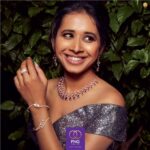 Shreya Bugde Instagram - This piece is so trendy, it will go with every outfit, this is what our necklace set speaks from our Diamond collection! Visit your nearest PNG Jewellers store today or click on the link in the bio . . . . . . #diamondjewellery #diamondnecklace #necklacedesigns #necklacecollection #necklacelove #designernecklaces #necklacelove #jewellerydesigns #shreyabugade #pngjewellers