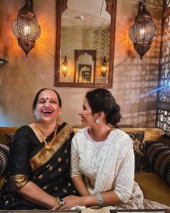 Shreya Bugde Instagram - My whole world….. Happy Mother’s Day mumma 😘 I love you ❤️♥️❤️