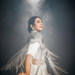 Shreya Bugde Instagram - 𝐼𝓉 𝒹𝑜𝓃’𝓉 𝓂𝑒𝒶𝓃 𝒶 𝓉𝒽𝒾𝓃𝑔 𝐼𝒻 𝒾𝓉 𝒶𝒾𝓃’𝓉 𝑔𝑜𝓉 𝓉𝒽𝒶𝓉 𝒷𝓁𝒾𝓃𝑔✨ 𝓢𝓽𝔂𝓵𝓮𝓭 𝓫𝔂: @trushala_nayak 𝓢𝓱𝓸𝓽 𝓫𝔂 : @rachitvoraphotography 𝓞𝓾𝓽𝓯𝓲𝓽: @pariscreation7 𝓙𝓮𝔀𝓮𝓵𝓵𝓮𝓻𝔂: @the_jewel_gallery _gallery_ 𝓗𝓪𝓲𝓻 : @hair_artist_sarojjanallu 𝓜𝓪𝓴𝓮𝓾𝓹: 🙋‍♀️