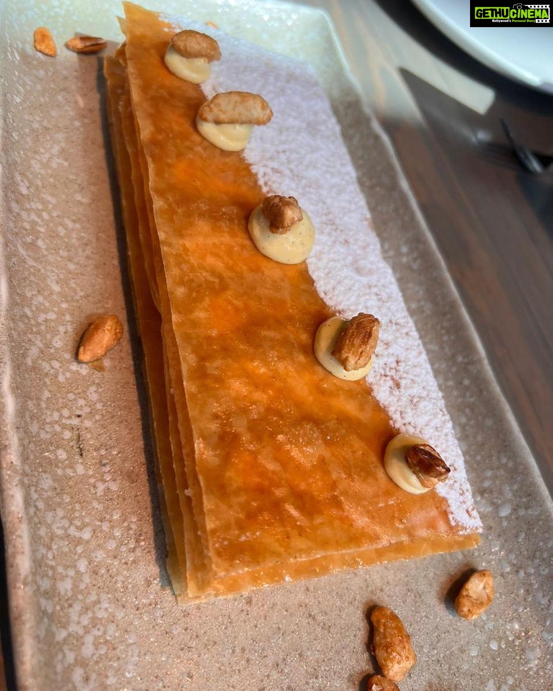 Shreya Bugde Instagram - Stepped out ….took a stroll & then took some pictures too & at lunch stuffed ourselves with some Chrispy shitake salad , Marinated lamb rack , pistachio crusted baby chicken, shoyu chillian sea bass , nigiri, squid kara age & finished it with some Tira’miso & world’s best Vanilla peanut Mille-feuille for desserts! @clapdxb has my heart ❤️💃🕺🏻 PS : sorry people for for spamming your feed 🙈 Clap Dubai