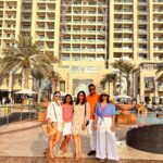 Shreya Bugde Instagram - Friends ,Sun, Sand & Sea ….that sounds like summer to me ….. … 🌊 ☀️ 🩱🍹 🐚🌈☕️🍻🥂🍾🧉 💃 🕺🏻