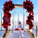 Shreya Bugde Instagram - CE LA VIE❤️….. …..mentally here ! 🙈 My best weekend memory #thisislife #dubaiholidays #throwback Miss you both : @tejalkm @zinpritha 😘😘😘