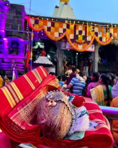 Shreya Bugde Instagram - पंचमी ....... उदे गं अंबे उदे .......🙏 श्री महालक्ष्मी मंदिर कोल्हापुर
