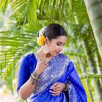 Shreya Bugde Instagram - उत्सव नात्यांचा ..सण दसऱ्याचा ‘ आज दु :१२ वा आणी सं :६ वा फ्क्त आपल्या @zeemarathiofficial वर 📸: @nageshwarang MUA : @amitsawantofficial Hair: @hair_artist_sarojjanallu
