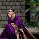 Shriya Pilgaonkar Instagram - 💛🪔Festive feels 🪔🧡 #Indianlooks #festive #Stylefile