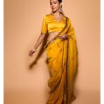 Shriya Pilgaonkar Instagram - Painted my own canvas 💫 Just taking a minute to appreciate my makeup skills.🙃😋 @makeupandhairbyshruti ,I’m a good student na 🤓🌻 Wearing @raw_mango Earrings @curiocottagejewelry Images @palashsverma Styled by @bombaebyaisha Hair by @darshana.mule #Saree #Rawmango #Diwali #Ootd #Indian #Traditional #stylefile #ShriyaPilgaonkar #Yellow