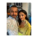 Shriya Pilgaonkar Instagram - Thank you @emmayentertainment for such an emmazing afternoon 💛🪔 @toraniofficial @sachdeva.ritika Emmay Entertainment & Motion Pictures