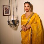 Shriya Pilgaonkar Instagram - 🪔💛 🙏🏼 दिवाळी फराळ excitement max ! Photos @palashsverma Styled by @bombaebyaisha Hair @darshana.mule Makeup - 🙋🏻‍♀️ Wearing @raw_mango Earrings @curiocottagejewelry #Saree #Rawmango #Diwali #Ootd #Indian #Traditional #stylefile #ShriyaPilgaonkar #Yellow