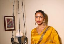 Shriya Pilgaonkar Instagram - 🪔💛 🙏🏼 दिवाळी फराळ excitement max ! Photos @palashsverma Styled by @bombaebyaisha Hair @darshana.mule Makeup - 🙋🏻‍♀️ Wearing @raw_mango Earrings @curiocottagejewelry #Saree #Rawmango #Diwali #Ootd #Indian #Traditional #stylefile #ShriyaPilgaonkar #Yellow