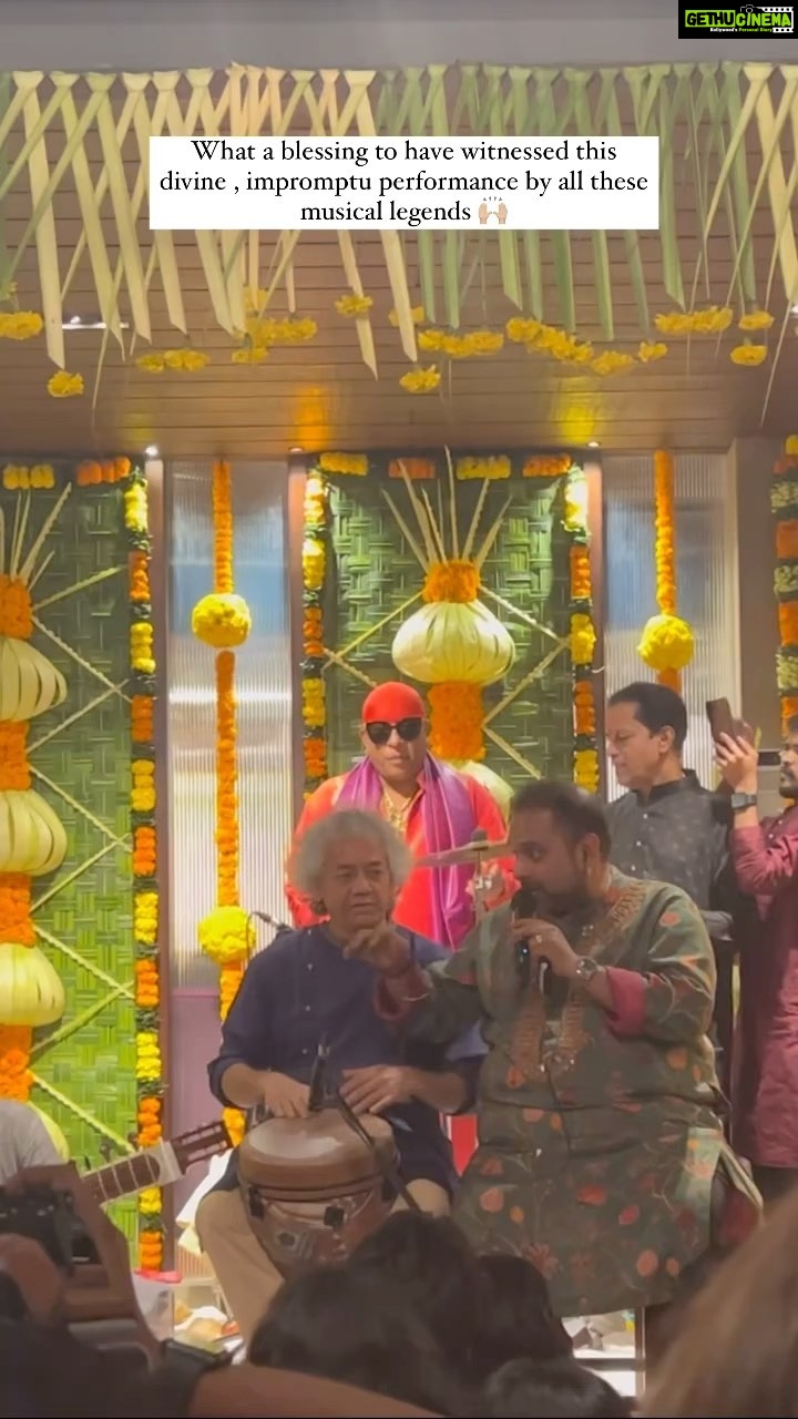 Shriya Pilgaonkar Instagram - LEGENDS in the house ! Ufff ! What an UNFORGETTABLE, UNBELIEVABLE evening of devotion , love and music.So blessed and grateful. Thanks to the wonderful hosts @shankar.mahadevan @sangeeta.mahadevan @siddharth.mahadevan @shivammahadevan we were part of this divine evening in Bappaโs presence where we witnessed legends express their devotion through music. Uff this moment is going to stay with me forever .Iโm so grateful humein yeh naseeb hua ๐๐ผ๐ต๐๐ผ๐งก Ganpati Bappa Morya! @zakirhq9 @taufiqdjembe #FazalQureshi @singerhariharana #StephanDevasay @asivamanidrums_official @ginobanksofficial @purbayanch @richasharmaofficial @runaashivamani