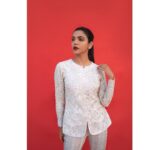 Shriya Pilgaonkar Instagram – MAMI Opening night @mumbaifilmfestival 🎬🥂

So happy that my favourite film festival is back in all its glory . So many memories associated with MAMI over the years. This year was special as I got to be part of the jury of Mumbai dimensions .Exciting week ahead ! 

Styled by @shreejarajgopal 
Wearing @dishapatilpretcouture 
Photos @portraitsbyvishal 
Jewellery @anmoljewellers 
HMU @darshana.mule @ravi090779