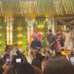 Shriya Pilgaonkar Instagram - I’m still in trance after this divine evening 🧡A full house of legends performing for Bappa 🙌🏼🙏🏼Thank you for being such gracious hosts @shankar.mahadevan @sangeeta.mahadevan @shivammahadevan @siddharth.mahadevan