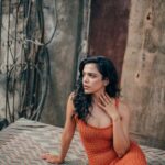 Shriya Pilgaonkar Instagram - 🧶📸@bharat_rawail @bombaebyaisha x @abhishekindu #Portraits #onthego #Raw #ShriyaPilgaonkar #bharatxshriya