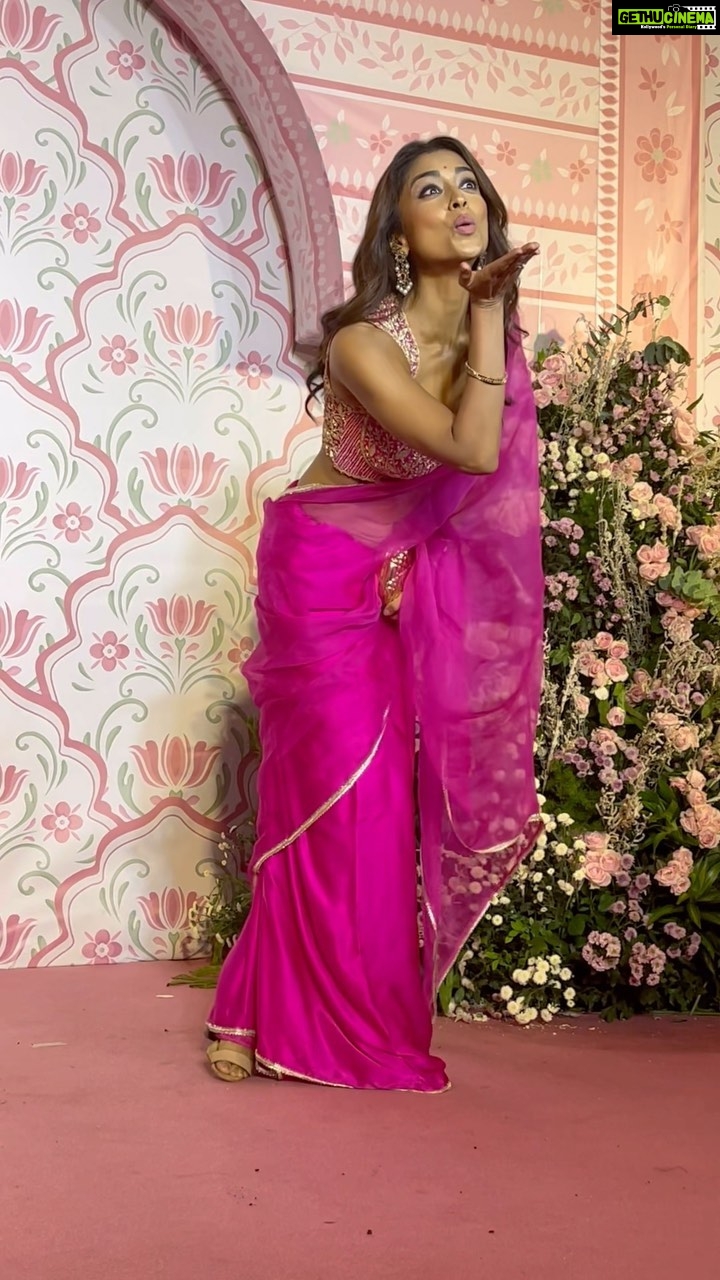 Shriya Saran Instagram - Thank you for an amazing party @rameshtaurani Wearing @sithara_kudige Make up @makeupbymahendra7 Hair @stylistsony