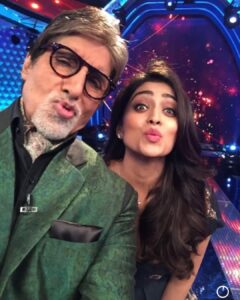 Shriya Saran Instagram - Happy birthday to my inspiration . May you always make happy memories and spend love . Thank you for being you , Happy birthday @amitabhbachchan You are every body’s favourite .