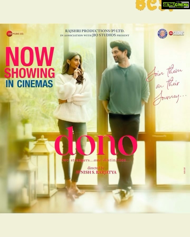 Shriya Saran Instagram - Best of luck …. What a sweet movie …. Absolutely love it !!!! Made me laugh , made me happy !!!! @poonam_dhillon_ so happy for you , you should be proud of your gorgeous daughter @palomadhillon Rajveer Deol Superb acting . Best of luck guys ….