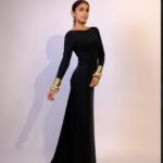 Shriya Saran Instagram - Outfit- @antithesis.in Jewellery- @bblingg_meghana @timelessjewelsby_s Rings @e3kjewelry @ishhaara Styled by- @sukritigrover Styling team- @vanigupta.23 @harshitadaga01 Shot by @ravii_dixit Make up @sakpalnilesh267 Hair @stylistsony For @lorealindia at gateway mumbai .