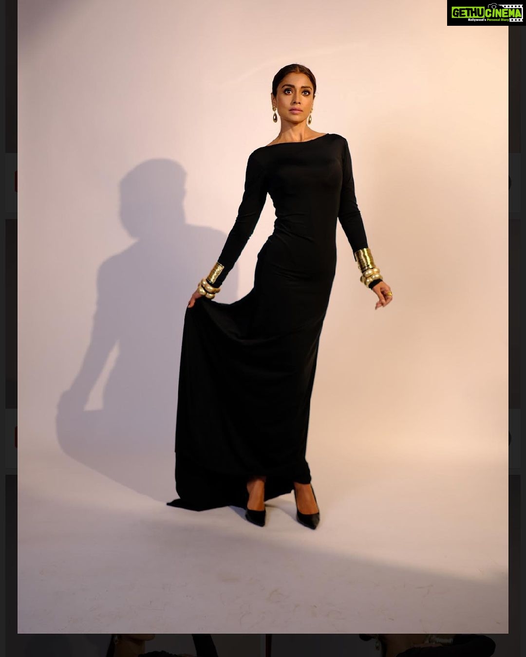 Shriya Saran Instagram - Outfit- @antithesis.in Jewellery- @bblingg_meghana @timelessjewelsby_s Rings @e3kjewelry @ishhaara Styled by- @sukritigrover Styling team- @vanigupta.23 @harshitadaga01 Shot by @ravii_dixit Make up @sakpalnilesh267 Hair @stylistsony For @lorealindia at gateway mumbai .