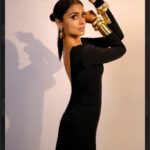 Shriya Saran Instagram - Outfit- @antithesis.in Jewellery- @bblingg_meghana @timelessjewelsby_s Rings @e3kjewelry @ishhaara Styled by- @sukritigrover Styling team- @vanigupta.23 @harshitadaga01 For @lorealindia event Make up @sakpalnilesh267 Hair @stylistsony