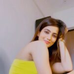 Shriya Tiwari Instagram - Please excuse me, I don’t mean to be rude! ❤️🫰🏻 #reelsvideo #reels #trendingreels #trending #explore #viral #instagram #instagood #morning #morningmotivation #motivationalquotes #motivationalvideos #aesthetic #slowmotion #shriyatiwari #instagram #instagood #relatable #choices #womenempowerment #feminism