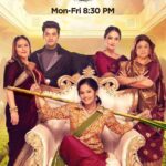 Shriya Tiwari Instagram - Keep watching, keep loving! Downlod epic on from playstore to watch our show Dhartiputra Nandini! #reelsinstagram #reels #trendingreels #dhartiputranandini #nazaratvofficial #proudmoment #lovemywork #kamyabhardwaj #imartidevi #actorslife #dctmovies #dailysoap #happiness #shriyatiwari #viralvideos #viral #explore
