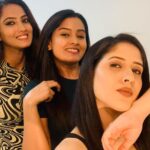 Shriya Tiwari Instagram - With my lovelies ♥️ @nazaratvofficial @dhartiputranandini #dhartiputranandani #dhartiputra #nazaratv #nazaratvofficial #kamyabhardwaj #priyabhardwaj #jyotibhardwaj #coactors #actorslife