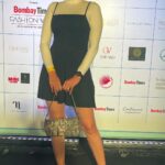 Shriya Tiwari Instagram - Hii 🙈 #bombaytimesfashionweek #fashionmodel #anactor #slomo #slomotion #slomotionvideo #aesthetic #viral #trendingreels #instagramreels #explore #trending #shriyatiwari
