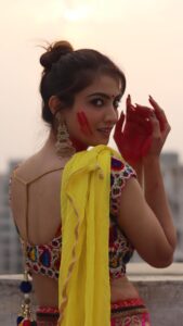 Shriya Tiwari Instagram - Lahu munh lag gaya?🙈💋

Captured and edited by @jashpatel381 
Ps: @ranveersingh it was fun playing holi with you! 😂
#ranveersingh #bollywood #reels #instagood #comedy #relatable #holi #holifestival #happyholi #deepikapadukone #viral #trendingreels #pov #expectations #relatable #instagood #instagram #festival #ramleela #shriyatiwari