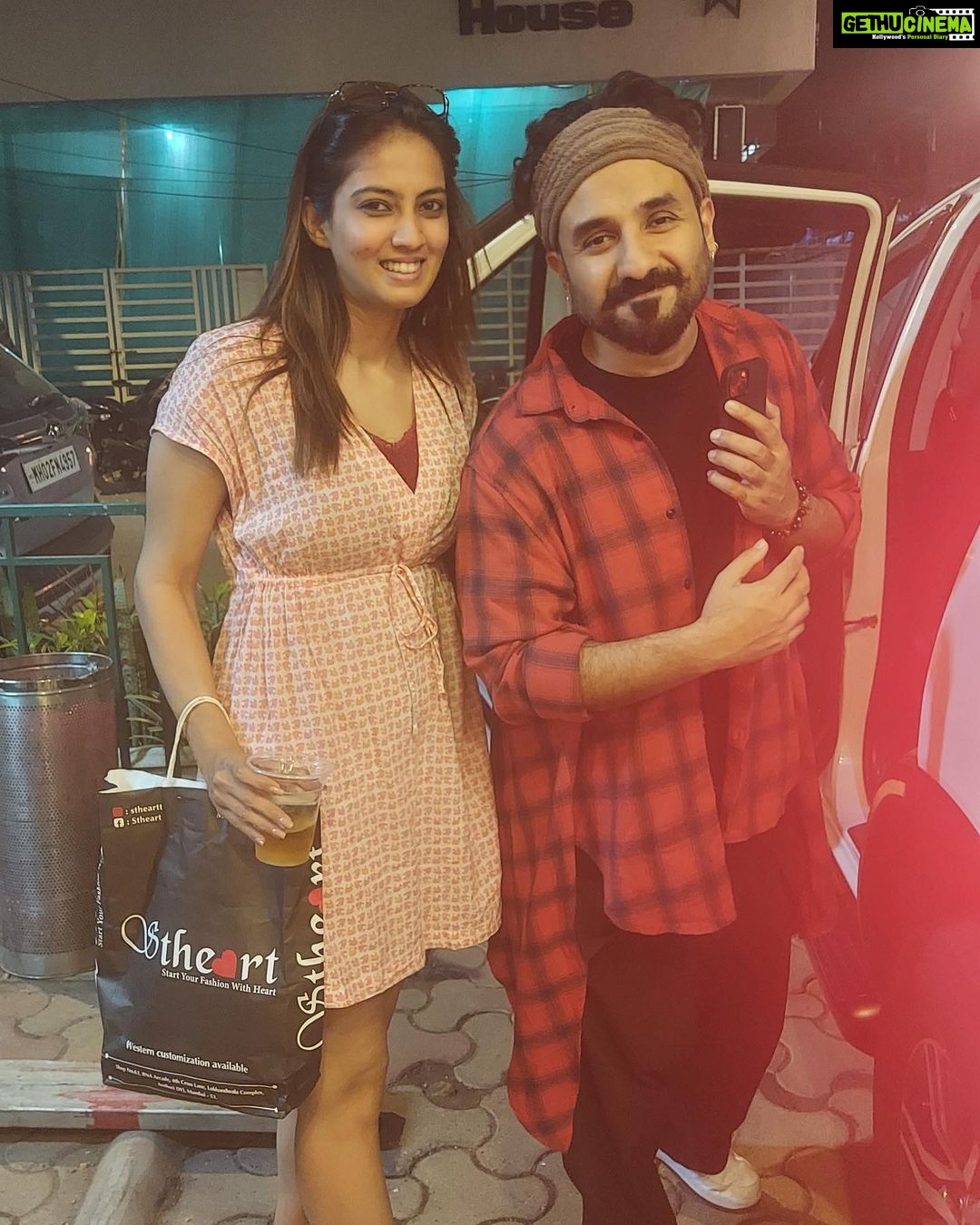 Shriya Tiwari - 2.3K Likes - Whatttaaaa nighttt it wass!!
Swipe to see some great people! ❤️
Thanks for inviting me @meet.d.artist i had so much funnn!!! ☺️
And also thanks for clicking my pictures. 🙈
.
.
.
.
.
.
.
#post #sunday #sundayfunday #throwback #comedy #standupcomedy #habitat #comedyvideos #comedians #virdas #virdasforindia #sayanigupta #happiness #fun #shriyatiwari #longwaytogostill