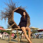 Shriya Tiwari Instagram - Slow and steady wins the race; fast and freaky turns the game! 😉 Click by @chitrang_vaiwala 😍 . . . . . . . . . . . . . . . . . . . #goadiaries #beach #beachvibes #beachphotography #beachlife #beachgirl #posing #model #anactor #blacklove #picoftheday #ootd #throwback #throwbackmemories #mondaymotivation #monday #viral #viralpost #explorepage #explore #foryou #trending #portraitphotography #photography #photooftheday #shriyatiwari #longwaytogostill Morjim beach Goa