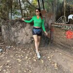Shriya Tiwari Instagram - Slide to see the glimpse of the event of the year 2022 - Sunburn 2022. I am damn sure u gonna love the last slide! ❤️ #post #sunburn #sunburnfestival #sunburngoa #techno #bollywoodtechno #goa #nickyromero #afrojack #funtime #party #newyear2023 #newyear #trending #feed #instagood #share #viral