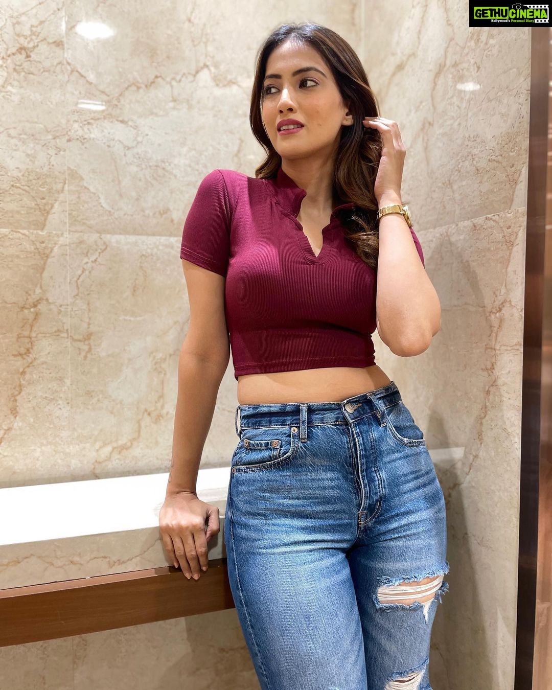 Shriya Tiwari - 3.9K Likes - Bunch of photos clicked in washroom! 🤓
Pc: @_sshhhruti_ @okayyyhyee
.
.
.
.
.
.
.
.
.
.
.
#dayout #washroomstories #photooftheday #photography #happiness #wellspent #mumbaidiaries #inorbitmall #cute #actor #model #indian #instadaily #instagram #evening #post #love #friends #real #shriyatiwari