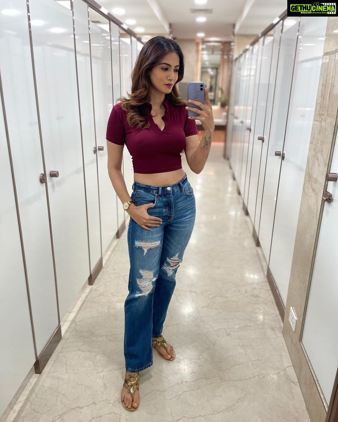 Shriya Tiwari - 3.9K Likes - Bunch of photos clicked in washroom! 🤓
Pc: @_sshhhruti_ @okayyyhyee
.
.
.
.
.
.
.
.
.
.
.
#dayout #washroomstories #photooftheday #photography #happiness #wellspent #mumbaidiaries #inorbitmall #cute #actor #model #indian #instadaily #instagram #evening #post #love #friends #real #shriyatiwari