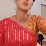 Shriya Tiwari Instagram - Aur kitna haule? #reels #reelsinstagram #reelsindia #reelsvideo #reelitfeelit #instagood #dhartiputranandini #viralvideos #viral #funnyvideos #funny #comedy #shriyatiwari
