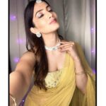 Shriya Tiwari Instagram - Jaane kya chahe mann bawraa! ✨ . . . . . . . . . . . . . . . . . . . . . . #post #collab #collaboration #jewellery #newpost #postoftheday #festivetime #festival #diwali #traditional #saree #indian #indianwear #viral #portraitphotography #shotoniphone #classic #shriyatiwari #jewelbyps #onlineshopping #jewelrydesigner #longwaytogostill