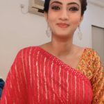 Shriya Tiwari Instagram - Morning motivation! 🤪 #reels #cute #funnyvideos #funny #reelsinstagram #lifequotes #facts #relatable #trendingreels #trending #viralvideos #viral #explore