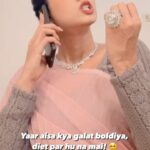 Shriya Tiwari Instagram - Give me diet coke cuz i am on diet! 🤪 #reels #funnyvideos #comedy #trending #funnyreels #reelsindia #diet #gym #pizzalover #comedyvideos #cheeseburst #viralvideos #viral #shriyatiwari