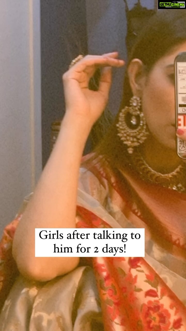 Shriya Tiwari Instagram - Ishq par zor nahi! ❤️ #reelsvideo #reels #viral #trendingreels #trending #explore #expression #weekend #pov #facts #factdaily #relatable #girls #love #happiness #share #shriyatiwari