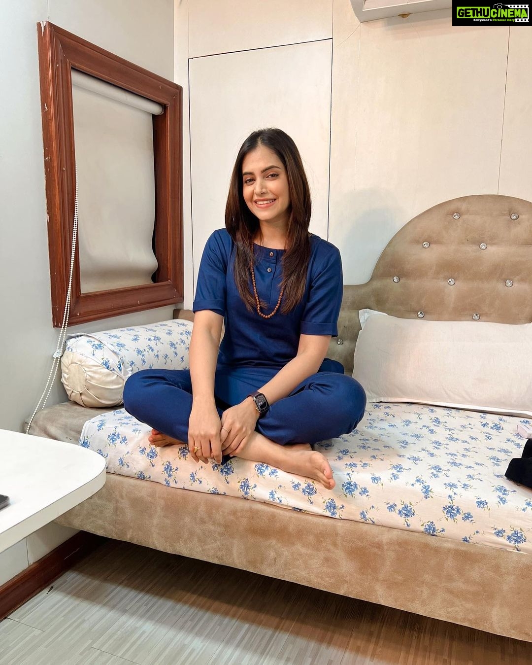 Shruthi Prakash - 31.8K Likes - Minding mine 🧸♥️
Wearing this super comfy coord from @iamsaltpetre 🌻
#shrutiprakash #shootingdiairies #vanity #justme #shoot #newproject #hindi #focus #grateful