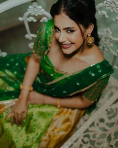 Shruthi Prakash Instagram - Evening gram ♥️
Just double tap 🧸

Outfit @ragasutra_by_.kavyaharish
Jewellery @kiran.bridal.jewelry
PC @wime_studios
Mua @glorykeithmakeover 

#shrutiprakash #ethnic #fashion #potrait #potraits #color #dewy #love #happyweekend