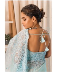 Shruthi Prakash Instagram - Intention over attention ..👼

Wearing @urban_closet_ethnic 
Mua @glamoversbysakina 
Pc @motaabhaai 

#shrutiprakash #pose #picture #saree #blue #eyes #bliss #peace #content #fashion #ethnic