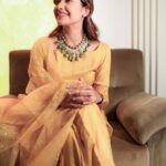 Shruthi Prakash Instagram - Vijaya Dashami Habbada Subhashyagallu 🤗⭐️ Happy Dussehra❤️ Embrace the light within you, as good triumphs over evil!👼 PC @wime_studios