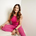 Shruthi Prakash Instagram - Original piece ✌️❤️ A smile that makes you smile 👄 PC @motaabhaai