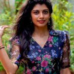 Shruthi Rajanikanth Instagram - I can proudly say those who are with me right now they genuinely loves me 💕🙈 📸 @___amal__k___ Costume @srishtidesigningstudio