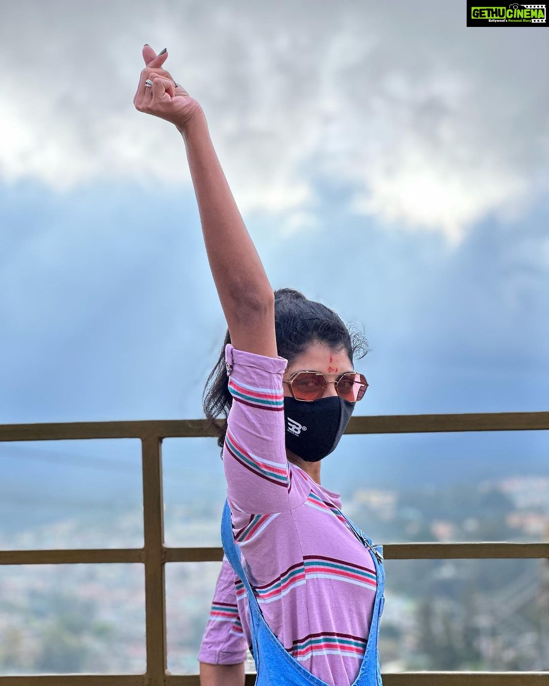 Shruthi Rajanikanth Instagram - Hit me with more obstacles i will come back double strong 💪🏽🫰
